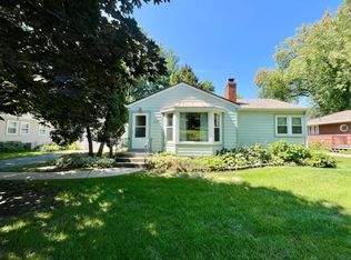 2519 Meridian Dr, Golden Valley, MN 55422