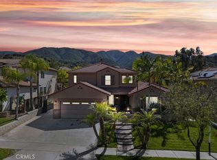930 Feather Peak Dr, Corona, CA 92882