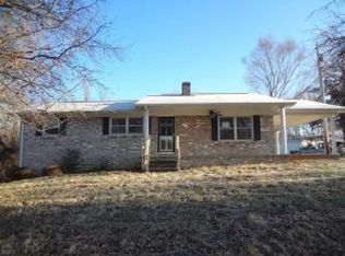 1692 Muddy Creek Rd, Blountville, TN 37617