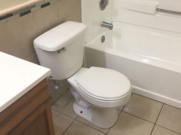 3rd image of 2036 Canyon Dr APT 2