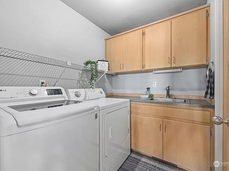 720 Van Dyk Rd — Photo 19
