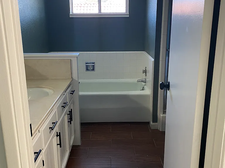 213 Starr Ave — Photo 10