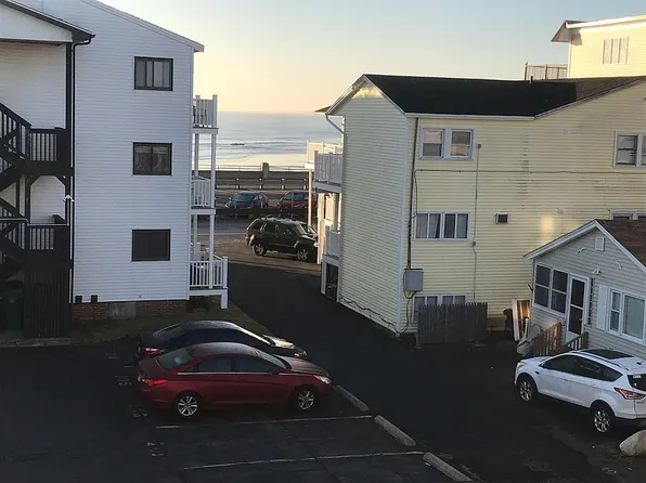 415 Ocean Blvd #2B, Hampton, NH 03842