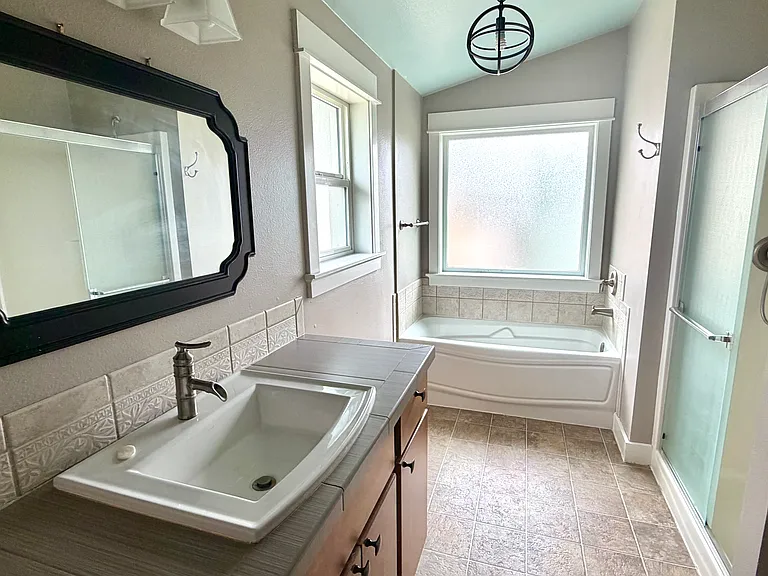 5469 S Shore Dr — Photo 24