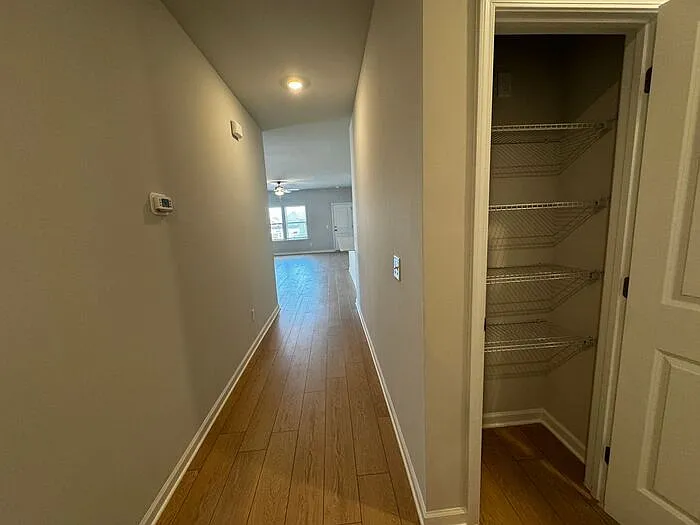 4 bed, 2.0 bath, 1666 sqft, $1,795 — Photo 4