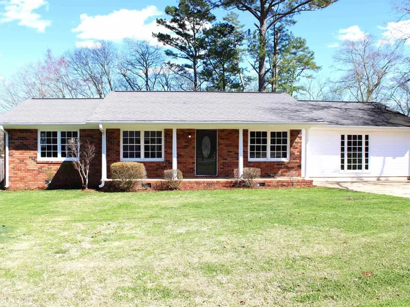 5411 Gladebrook Ter, Anniston, AL 36206