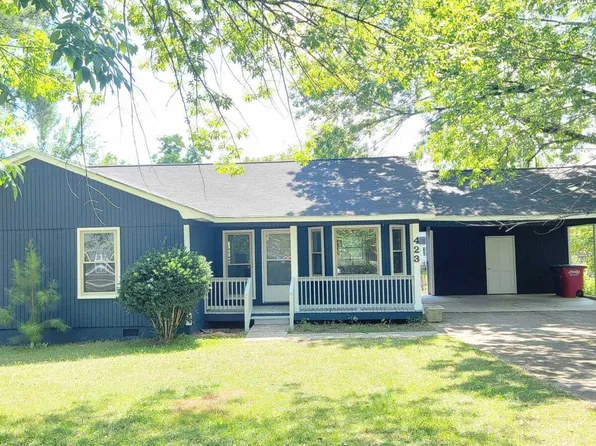 423 Edgewater Cir, Macon, GA 31220