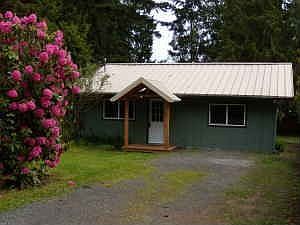 5th image of 9938 Channel Dr NW