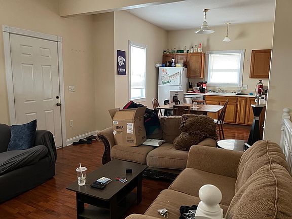 living room - kitchen