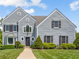 8036 Hunters Ridge Dr, West Chester, OH 45069