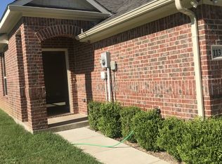 113 Pebble Creek Dr #113, Midlothian, TX 76065