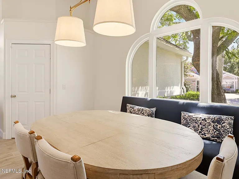 120 Alsace Ct — Photo 20