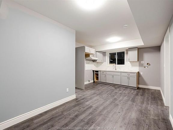 3rd image of 495 McEwan Ave #A