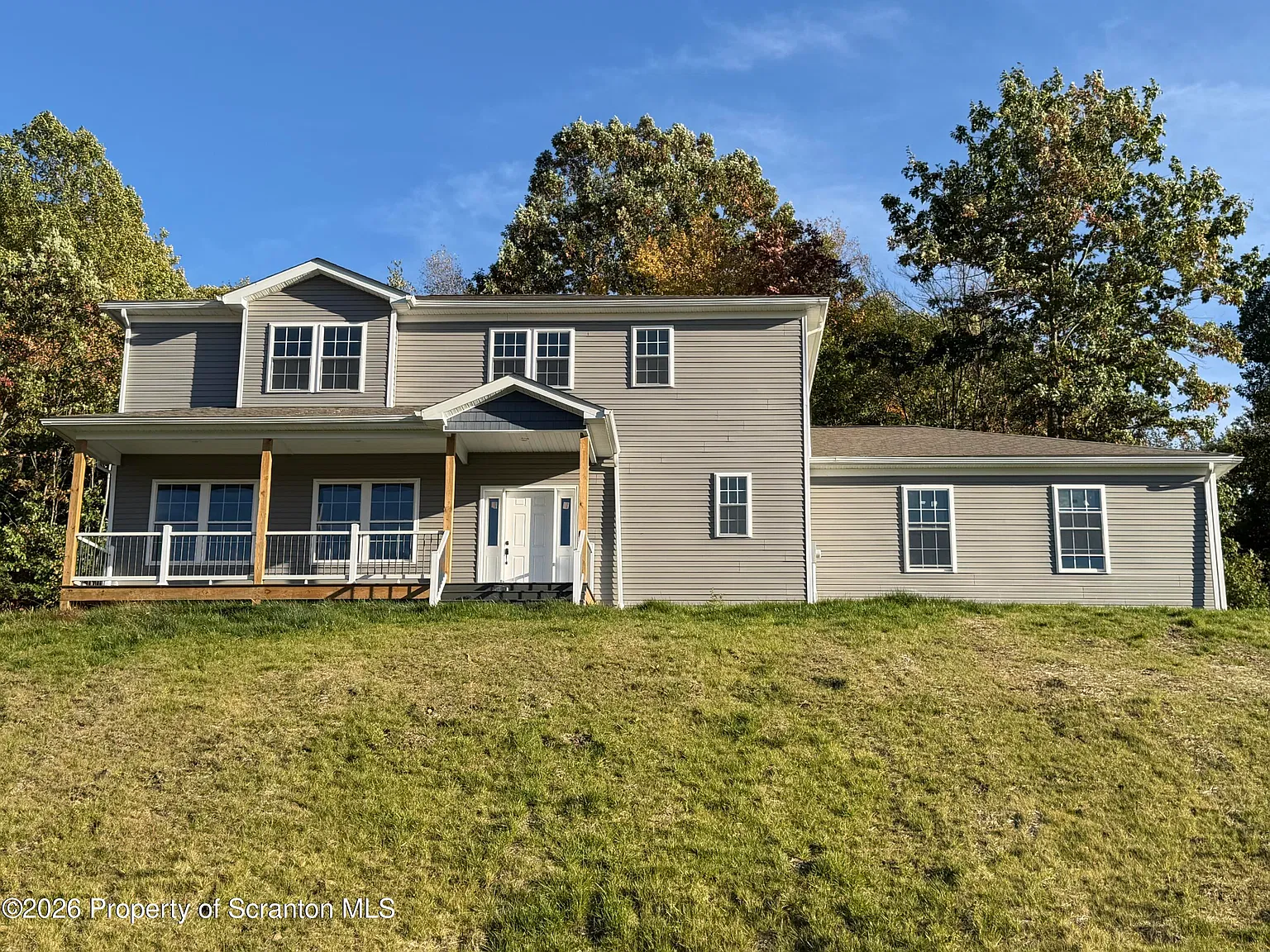 4 bed, 3.5 bath, 3280 sqft, $3,500 — Photo 1