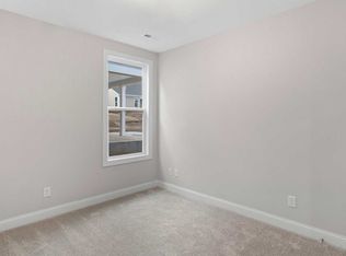 7018 Jolly Brook Dr, Charlotte, NC 28215