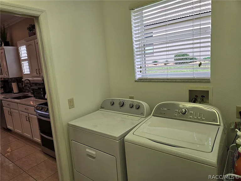 1257 W Skyview Crossing Dr — Photo 23