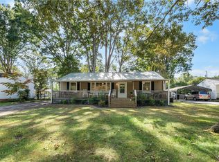 846 Crouch Dr, Pendleton, SC 29670