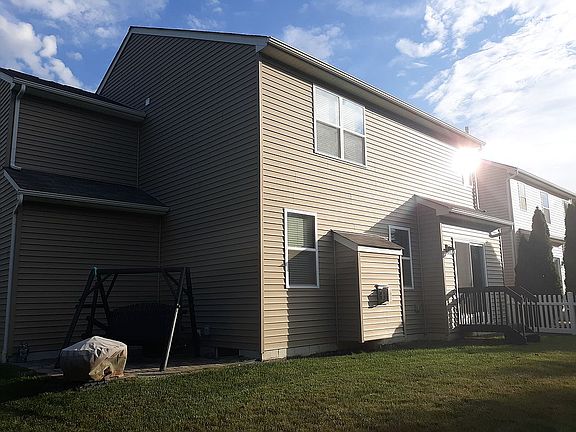 Great open backyard!