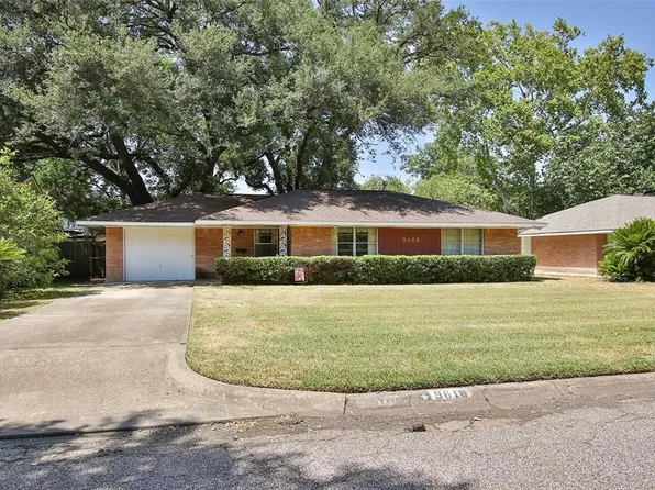 9618 Long Branch Ln, Houston, TX 77055