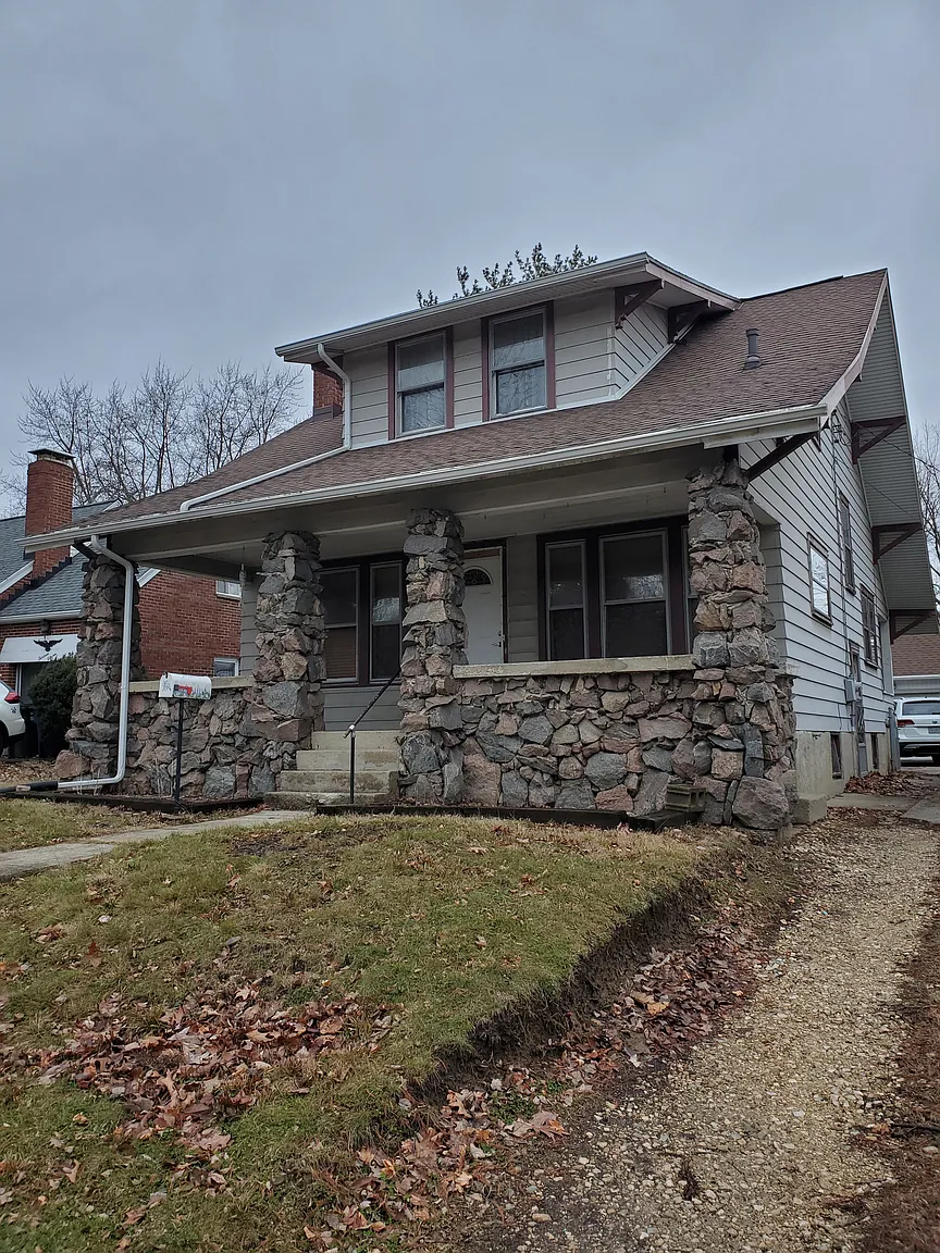1315 Oakdale Ave photo 1