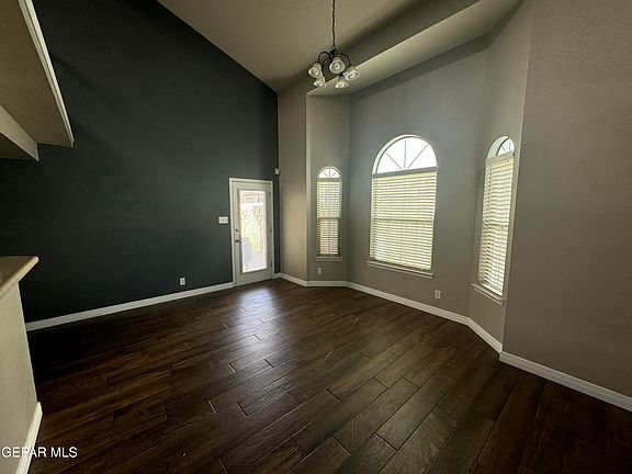 5th image of 1365 Paseo Randy Ln