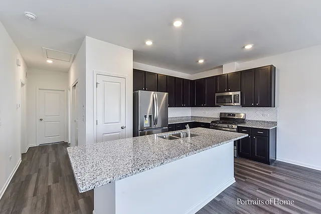 4189 Chelsea Manor Cir — Photo 8