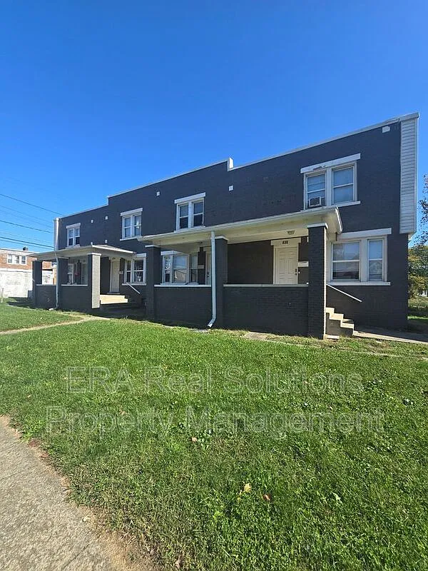 2 bed, 1.0 bath, 1007 sqft, $1,025 — Photo 1