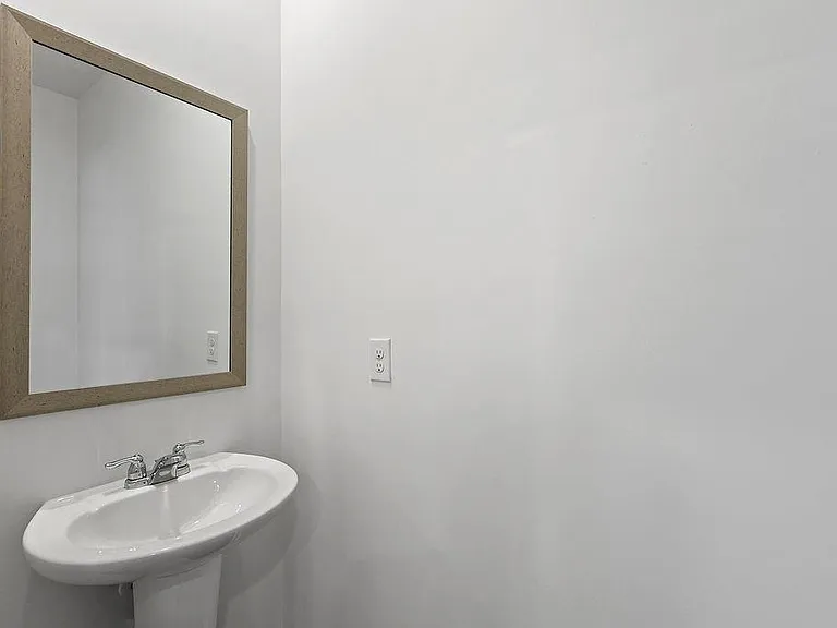 2749 Lou Lou Ln — Photo 11