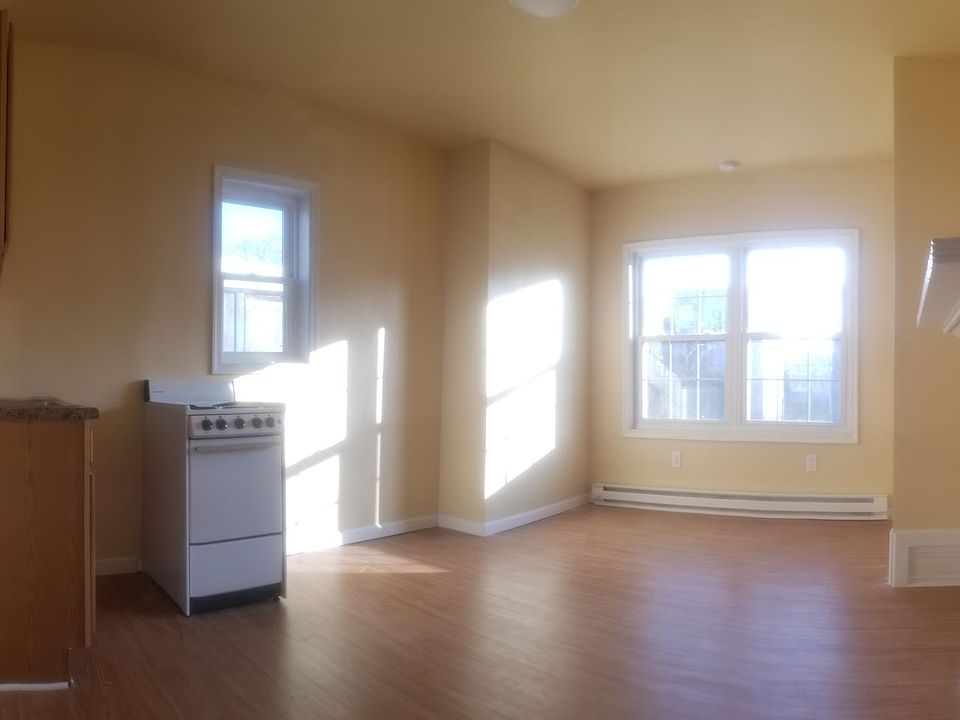 1st image of 2143 N Van Pelt St #M