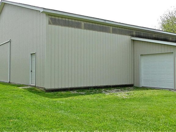 04 7950 W AB Avenue Dressage Arena 02