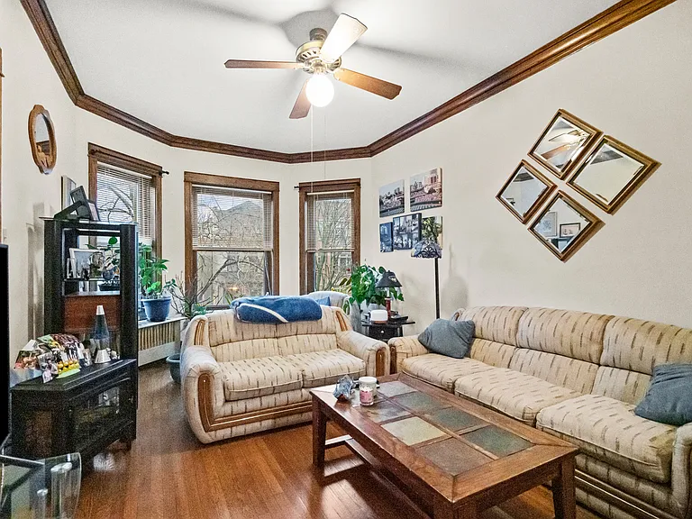 1336 W Cornelia Ave #2 — Photo 2