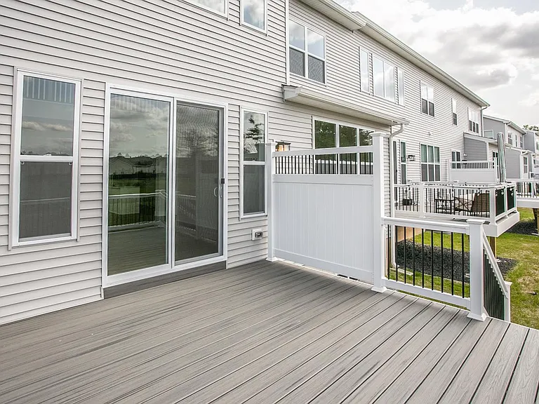 665 Levering St #665 — Photo 35