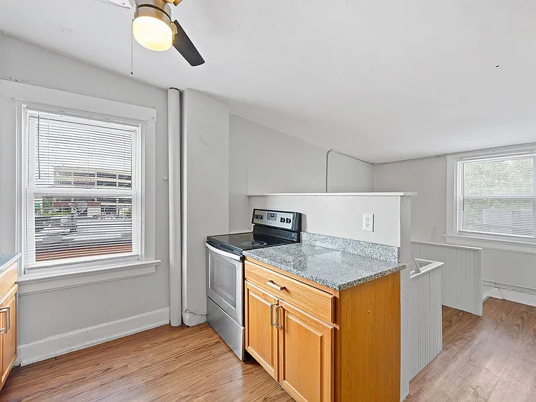 60 W McMillan St #3 — Photo 4