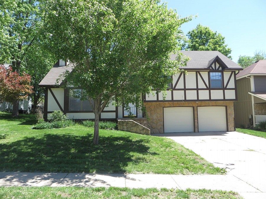 1st image of 3435 Tudor Dr
