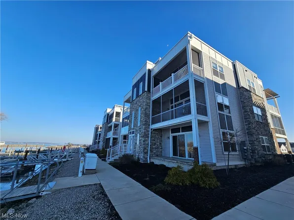 2572 S Waterside Ct Unit 332, Lakeside Marblehead, OH 43440