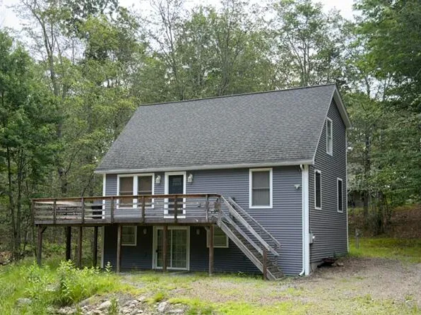 6 Blueberry Lane, Frye Island, ME 04071