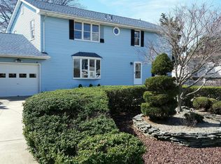52 Carlyle Dr, Bayville, NJ