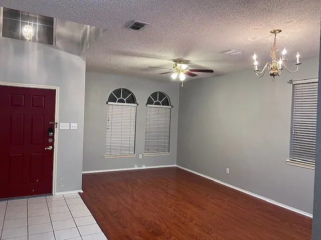 12783 Honey Locust Cir — Photo 7