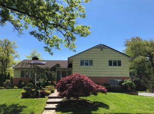 78 Shrub Hollow Rd, Roslyn, NY 11576