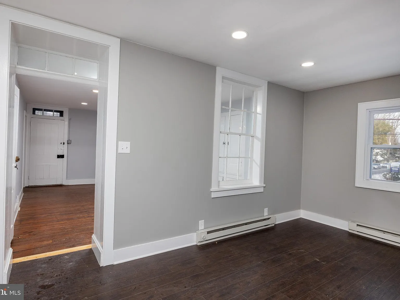 3 bed, 1000 sqft, $2,500 — Photo 4