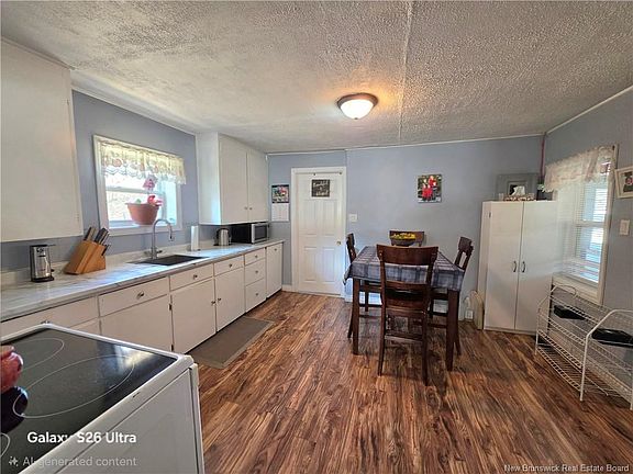 4th image of 150 Sutton Rd