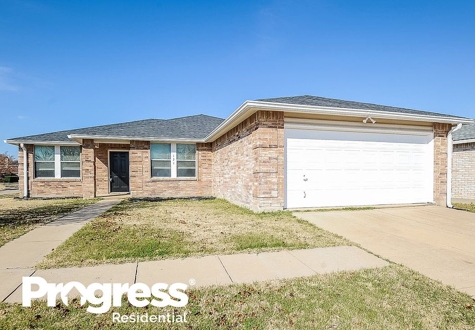 1st image of 131 Queen Annes Dr