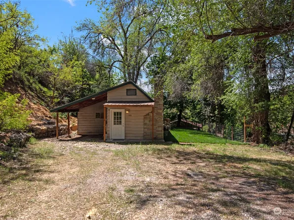 6033 Nahahum Canyon Road, Cashmere, WA 98815