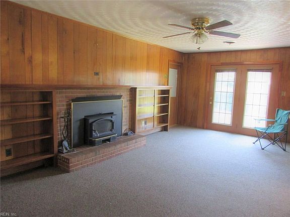 4th image of 4605 Bromfield Ave