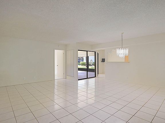 3rd image of 3367 Perimeter Drive