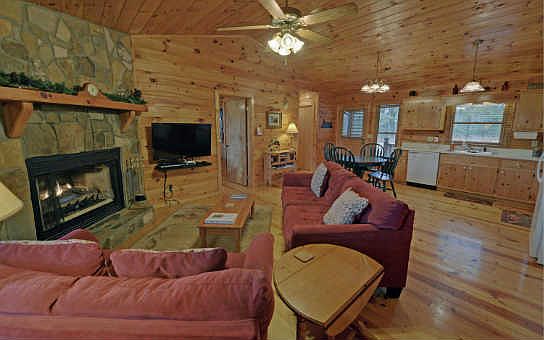3rd image of 830 Amy Creek Dr