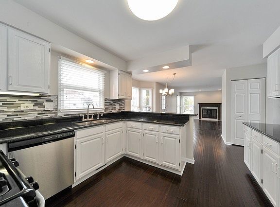 5th image of 1466 Canter Ln