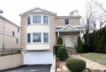 1st image of 117 Plympton Ave