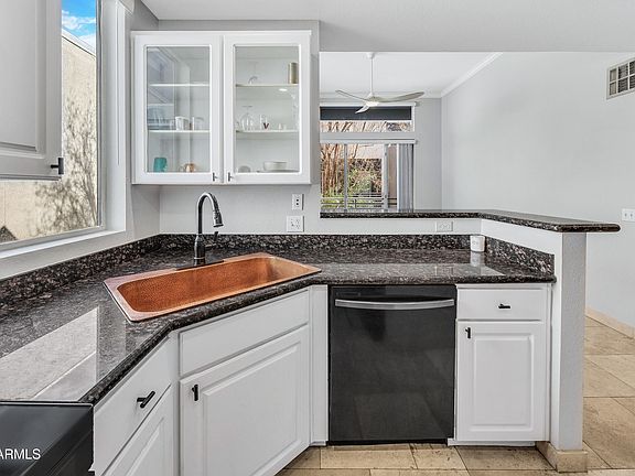 5th image of 3633 N 3rd Avenue #2060