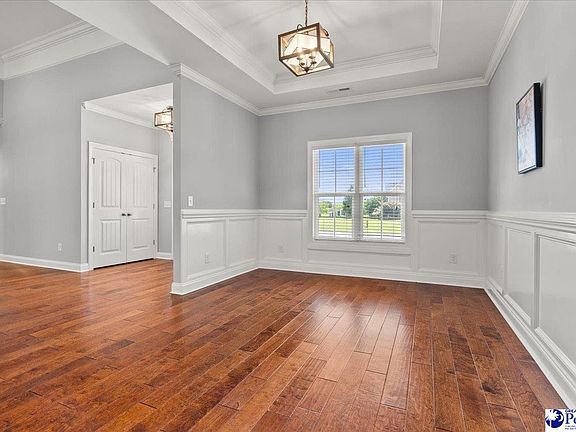 5th image of 4124 Tiffany Dr